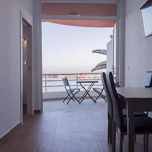  Apartment Paseo Maritimo, Cristianos Over The Sea Free Wifi Spain